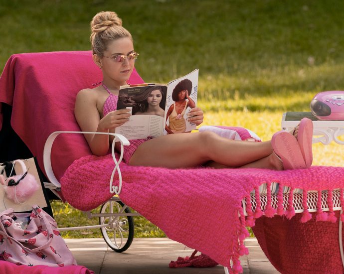 the-‘elle’-cast-reveals-why-elle-woods-has-always-been-for-the-girls-and-the-gays-(exclusive)
