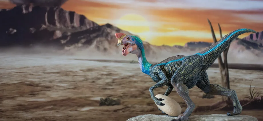scientists-recreated-a-dinosaur-nest-and-solved-a-70-million-year-old-mystery