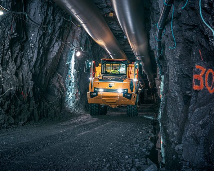norwegian-hydroelectric-power-plant-deploys-volvo-a30-electric-articulated-haulers
