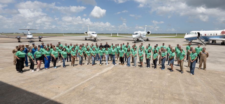 nasa-students-get-airborne-view-of-atmospheric-science-at-ellington-field