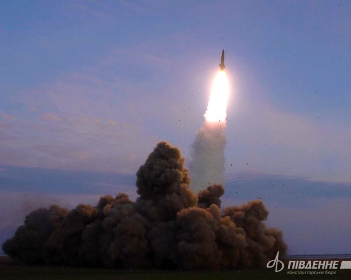 russia-says-it-downed-ukraine’s-first-ballistic-missile—a-weapon-kyiv-has-never-announced