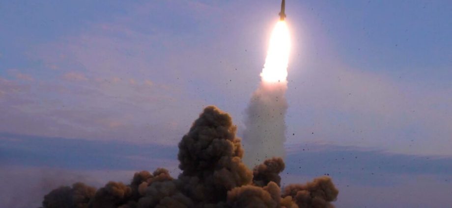 russia-says-it-downed-ukraine’s-first-ballistic-missile—a-weapon-kyiv-has-never-announced