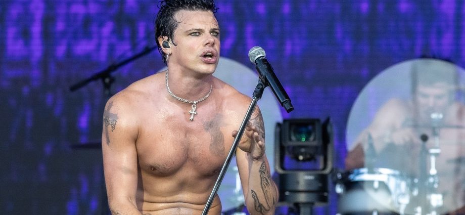yungblud-says-he-‘had-a-breakdown’-as-he-talks-mental-health-struggles
