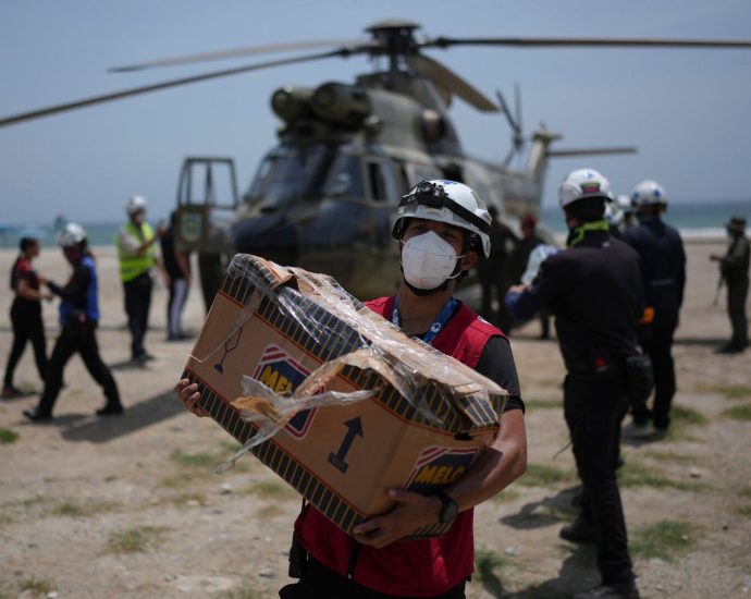 relief-efforts-shift-as-venezuela-quake-survivors-seek-aid