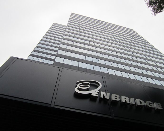 canadian-gas-ceos-are-hyping-ai-data-centres-to-investors-as-a-lifeline-for-their-industry