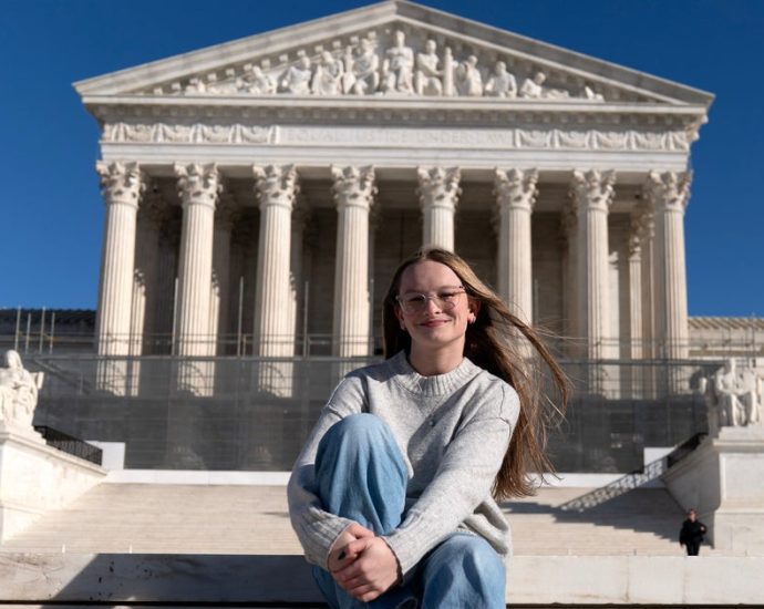 trans-girl-defeated-at-supreme-court-receives-tear-jerking-letter-from-a-gay-man-who-lost-too
