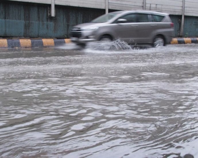 heavy-rain-floods-mumbai-during-intense-monsoon-spell