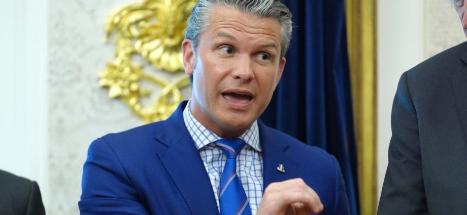 pete-hegseth-slams-‘ingrates’-as-protesters-overwhelm-speech-to-national-guard-in-dc