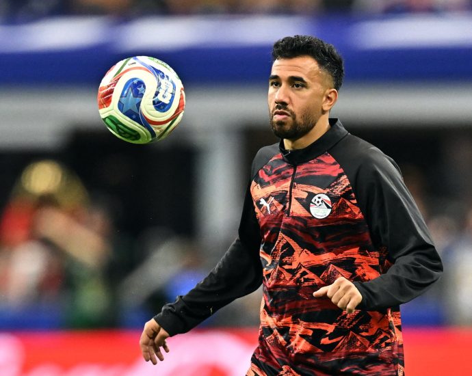 egypt-say-dallas-police-officer-pushed-player,-team-director-at-world-cup