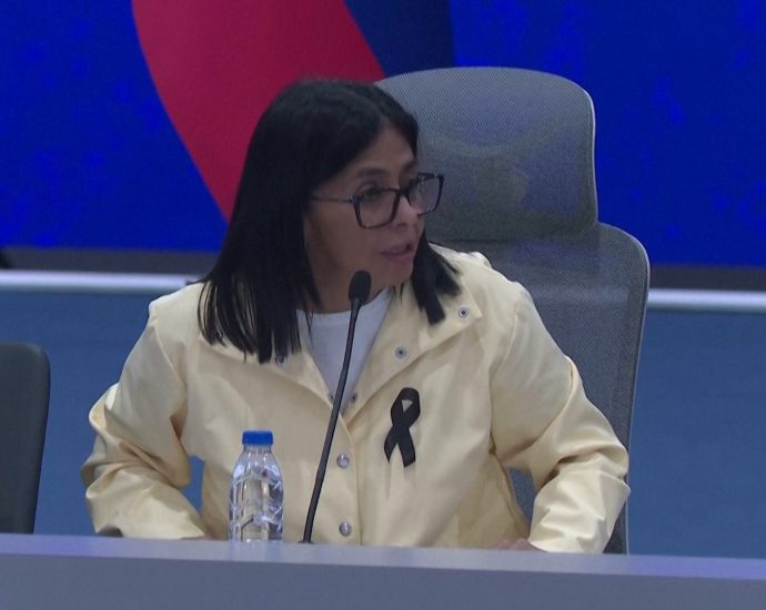 venezuela’s-rodriguez-blames-‘propaganda’-for-quake-response-backlash