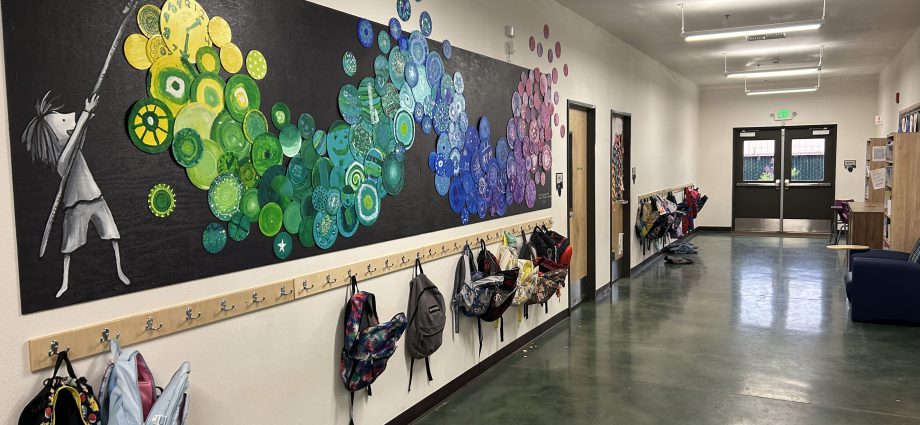 Newsom Vowed To Transform Kids’ Mental Health. Many California Schools Are Still Waiting.