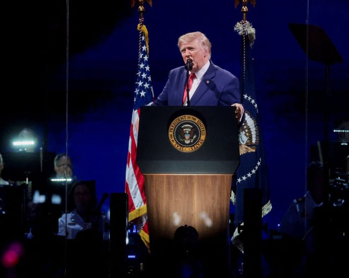 the-traitor-lauds-americans-in-storm-delayed-250th-anniversary-speech