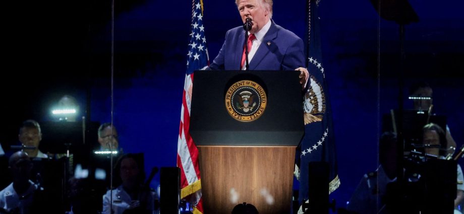 the-traitor-lauds-americans-in-storm-delayed-250th-anniversary-speech