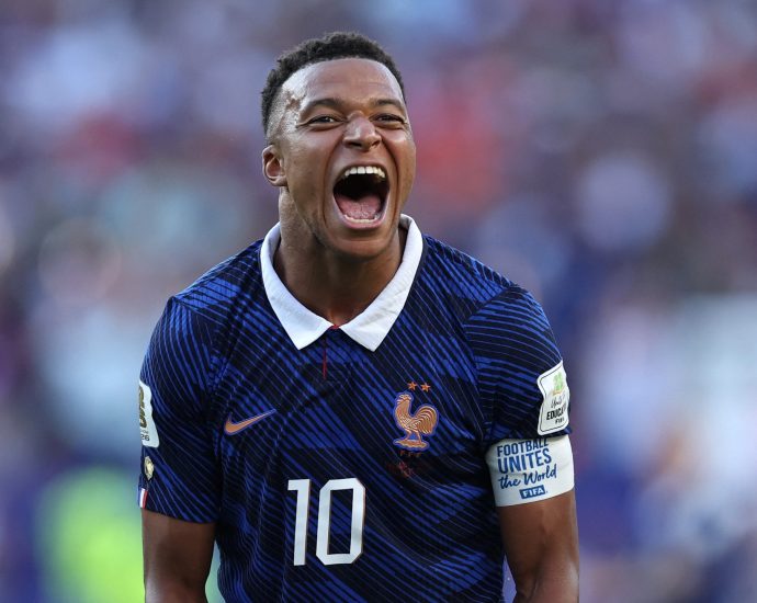 which-teams-are-in-the-world-cup-quarterfinals,-and-what’s-the-schedule?