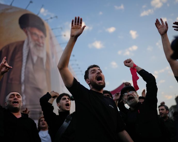 funeral-procession-for-iran’s-slain-supreme-leader-ali-khamenei-under-way
