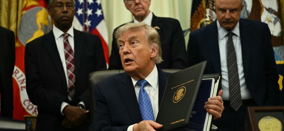 the-traitor’s-250th-is-a-festival-of-slop-history