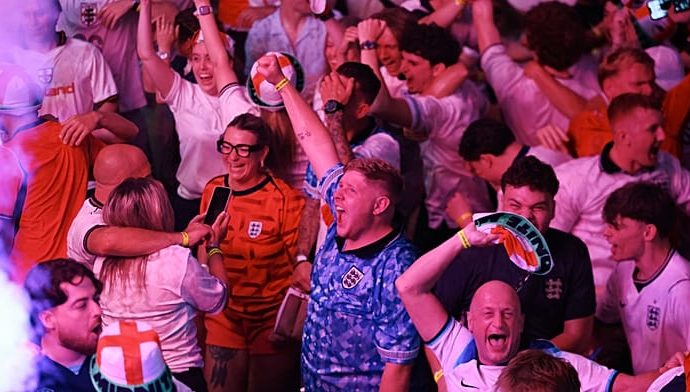 joy-for-england-fans-after-dramatic-world-cup-victory