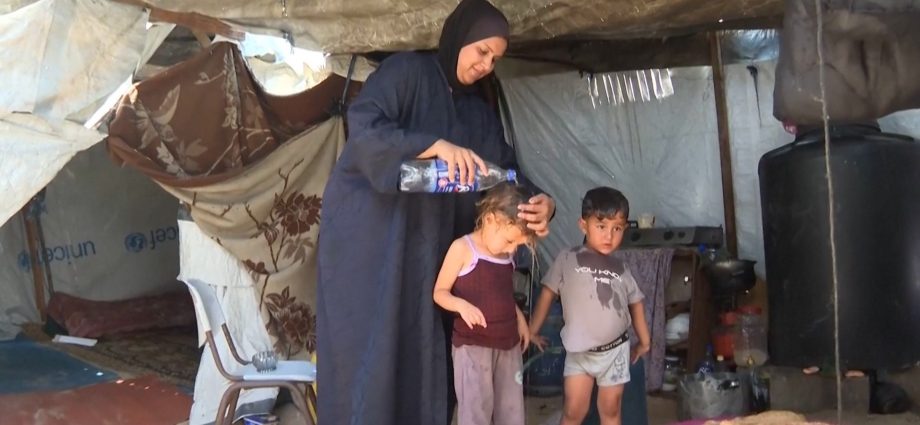 scorching-heat-worsens-suffering-in-gaza’s-displacement-camps