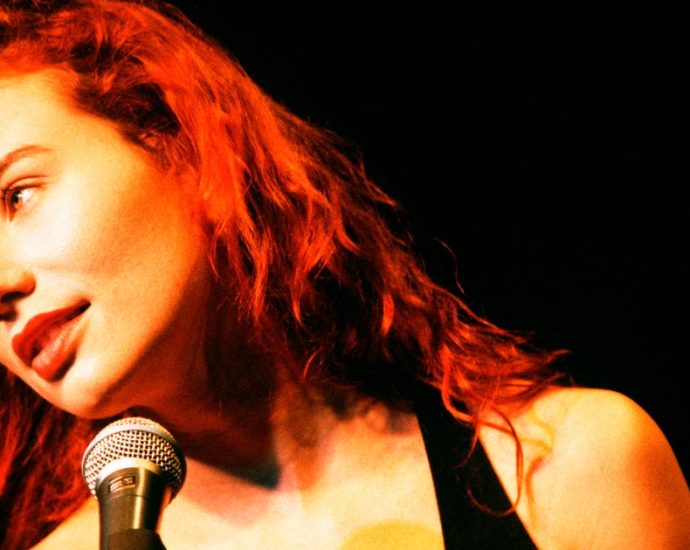 tori-amos-saved-my-life-—-and-i’m-not-the-only-one