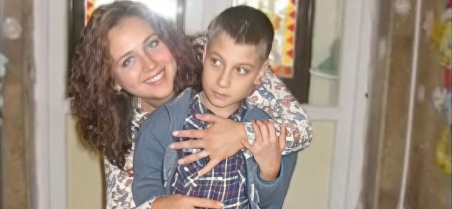 “just-give-me-some-proof-that-my-son-is-alive”:-mother-from-kherson-spends-five-years-searching-for-her-son,-taken-away-by-russians-from-oleshky-boarding-school