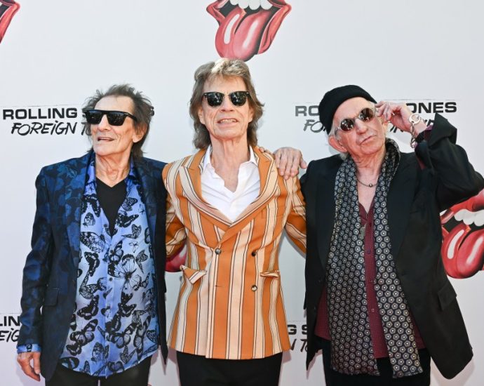 mick-jagger-slams-ai-as-‘rubbish,’-despite-using-it-for-latest-stones-video
