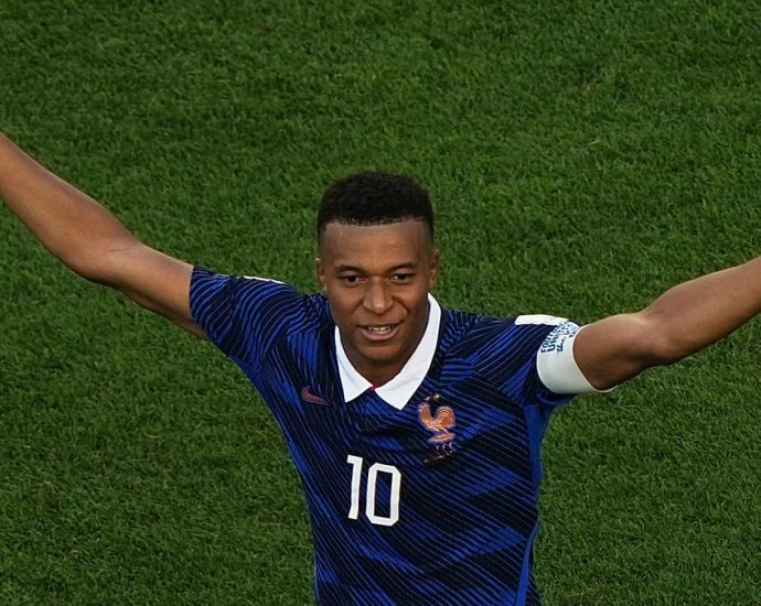 france’s-kylian-mbappe-condemns-‘despicable’-paraguayan-senator-over-racist-remarks