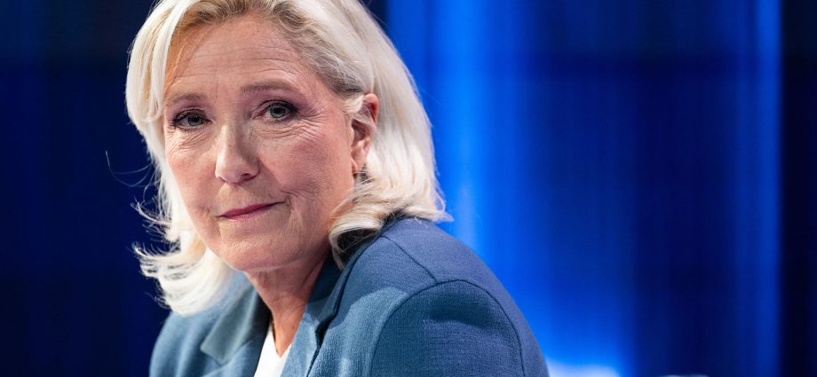 french-court-allows-far-right-leader-marine-le-pen-to-run-for-president-with-ankle-tag