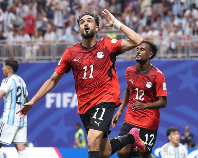 mostafa-ziko-castiga-a-argentina-con-el-0-2:-los-campeones-estan-contra-las-cuerdas