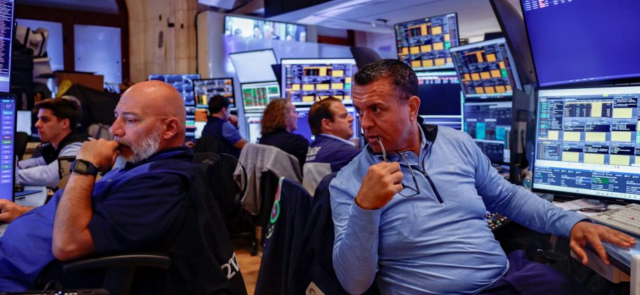 nasdaq-vs-dow:-how-are-the-key-indices-different-as-spacex-joins-one?