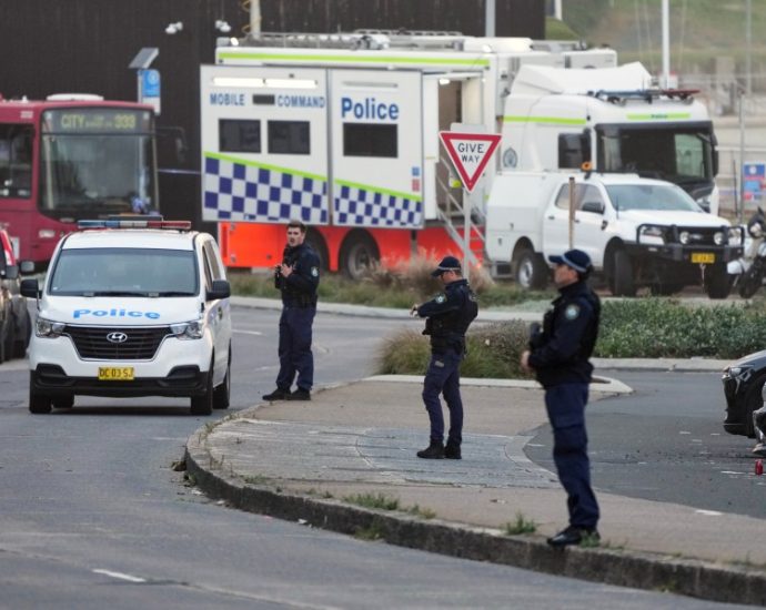 youtube-defends-video-that-falsely-claims-sydney-massacre-survivor-is-‘crisis-actor’