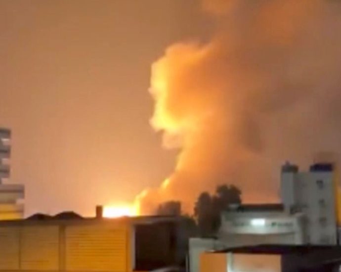 us-strikes-iran-despite-promised-pause-for-khamenei-funeral
