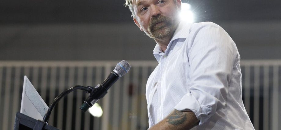 platner’s-collapsing-campaign-in-maine-adds-new-midterm-pressures-for-democrats-nationwide