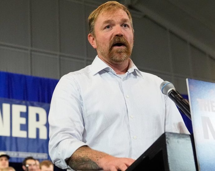 the-growing-list-of-democrats-calling-for-graham-platner-to-exit-the-race