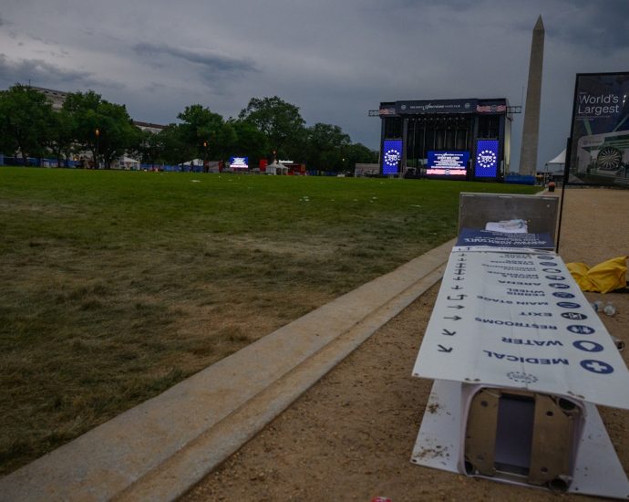 the-traitor’s-pathetic-state-fair-reduced-to-livestreaming-an-empty-field