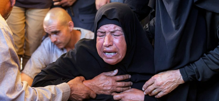 israeli-air-strikes-in-gaza-kill-eight,-including-two-children
