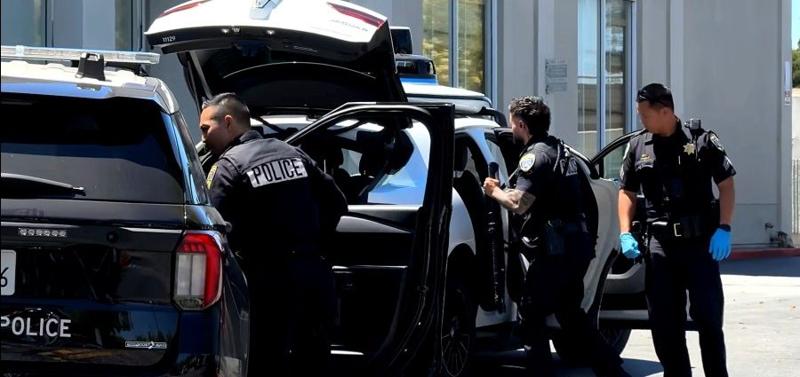 here’s-how-waymo-tricked-unruly-teen-passengers-in-san-mateo