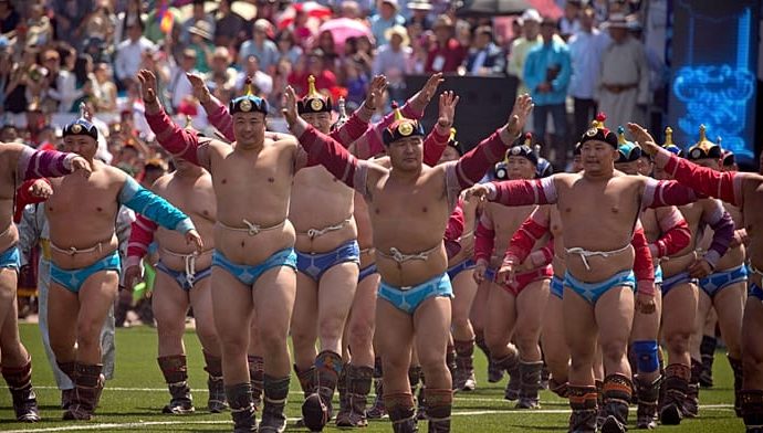 wrestlers-train-for-mongolia’s-iconic-naadam-festival