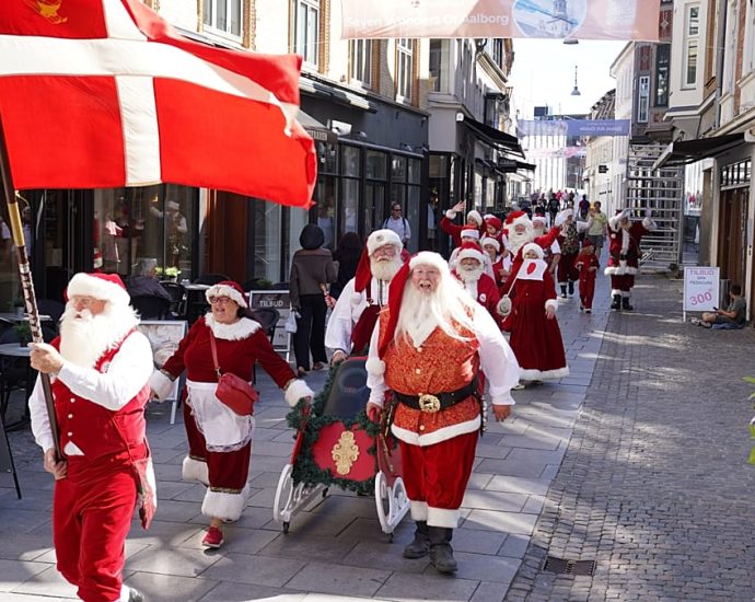 santas-fill-danish-streets-for-annual-congress