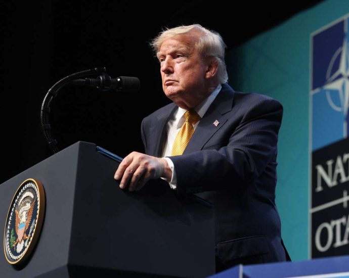 Democrats Threaten Lawsuit If The Traitor Tries to “Restart” Iran War