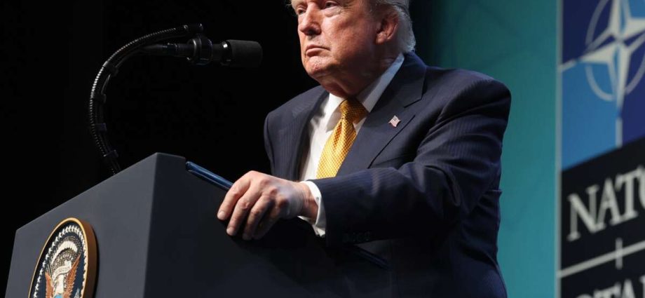Democrats Threaten Lawsuit If The Traitor Tries to “Restart” Iran War