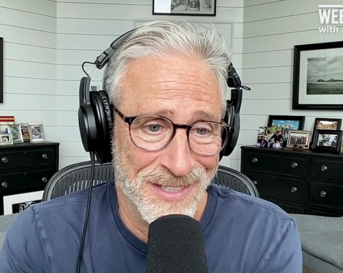 jon-stewart-spots-exactly-what-makes-‘poor-little-billionaire’-the-traitor-super-happy
