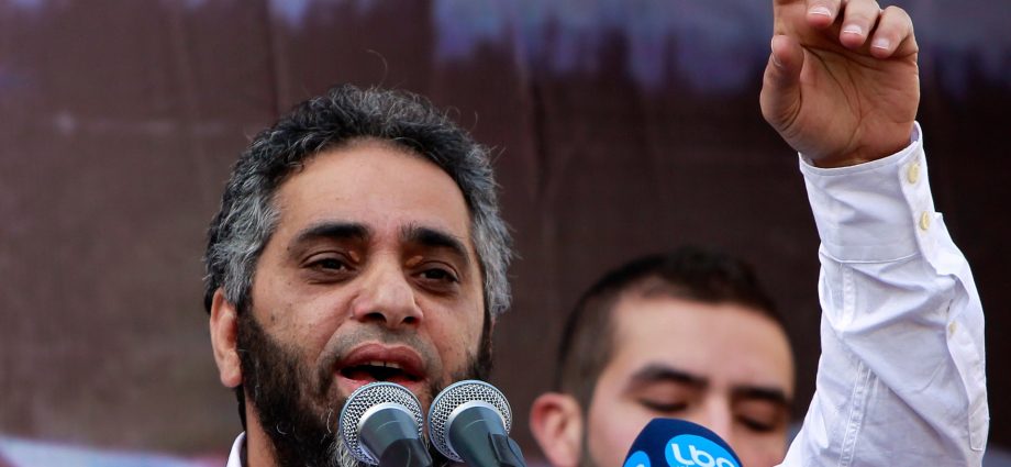 who-is-fadel-shaker?-lebanese-pop-star-released-on-bail