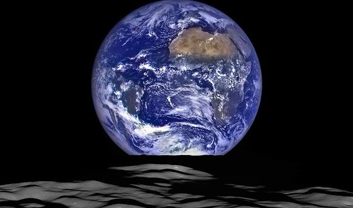 earthrise,-earthset:-looking-towards-home