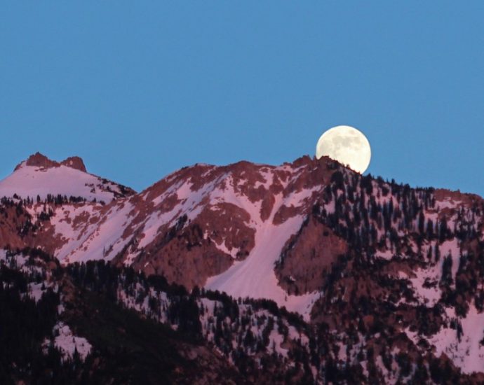 the-moon-from-earth