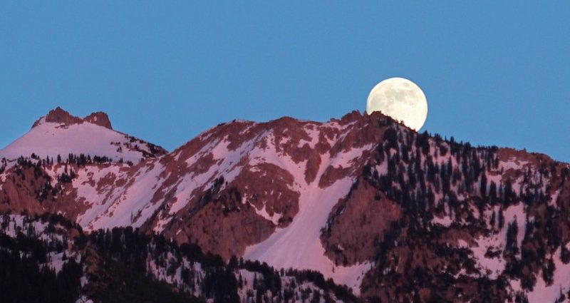 the-moon-from-earth