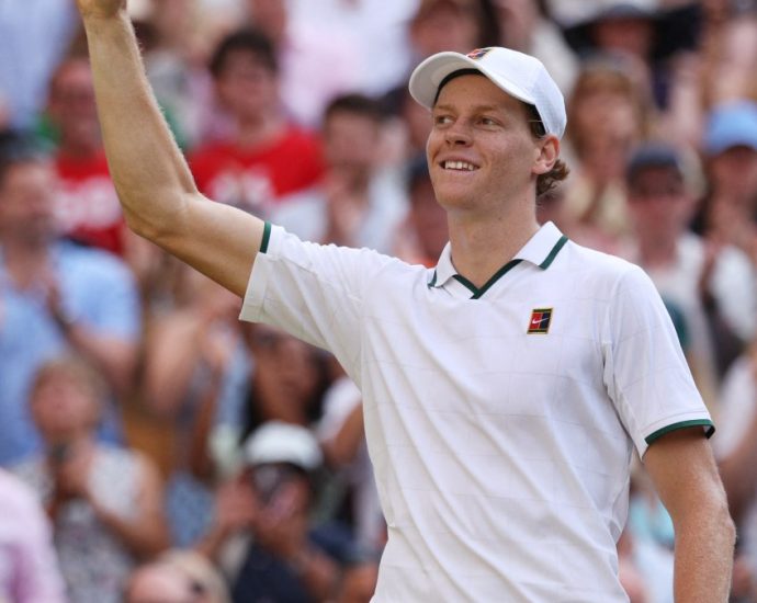 clinical-sinner-demolishes-djokovic-to-set-up-wimbledon-final-with-zverev