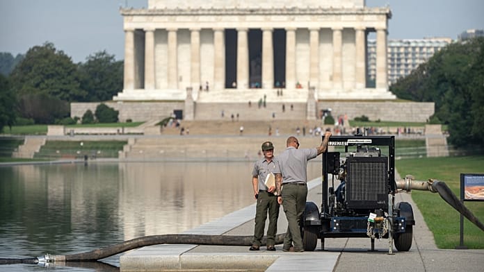 crews-drain-lincoln-memorial-reflecting-pool-again-as-part-of-troubled-the-traitor-revamp