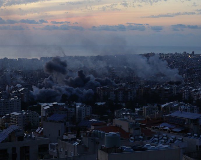 lebanon:-negotiations-in-the-north,-resistance-in-the-south