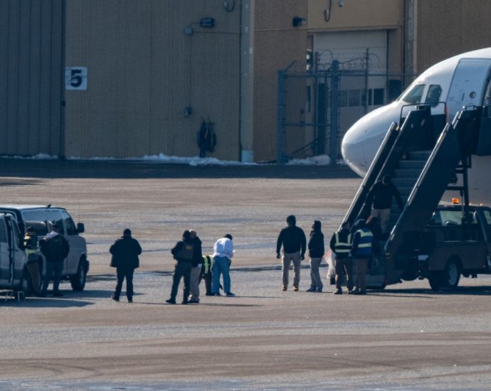 the-traitor’s-dhs-plans-to-launch-its-own-24/7-deportation-airline