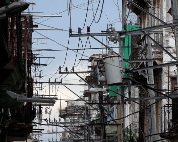 cuba-suffers-second-nationwide-blackout-in-five-days